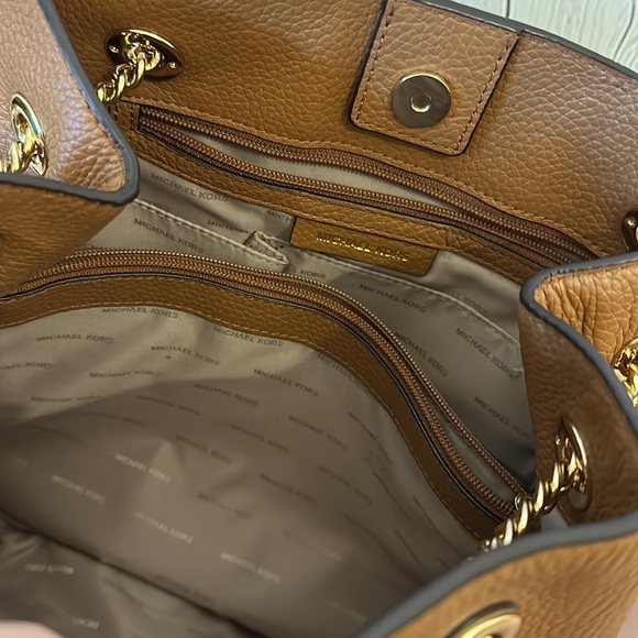 Michaels Kors Brown Pebbled Leather Soft supple cognac shoulder bag purse - Picture 9 of 14